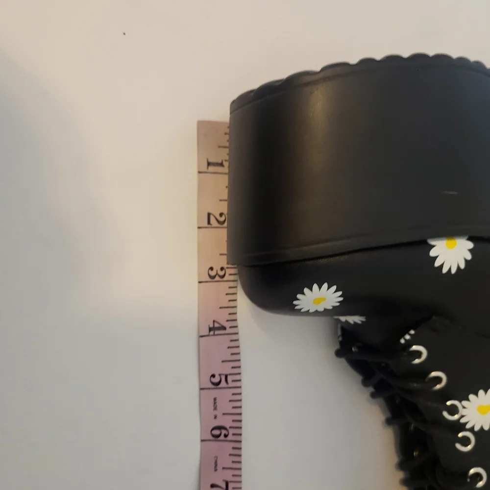 Daisy lace up platform boots - Picture 9 of 10